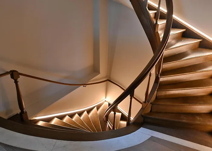 With A View Couette-café