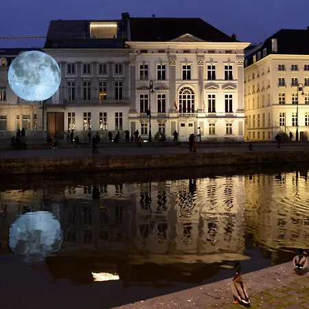 Bed & Breakfast With A View Gent
