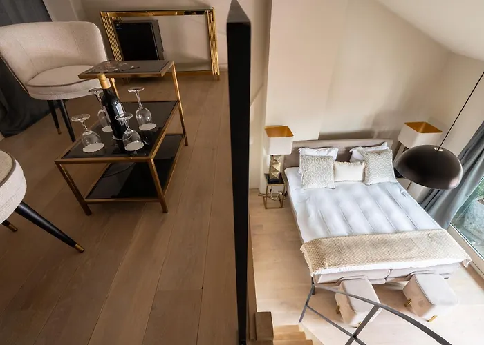 Bed & Breakfast With A View