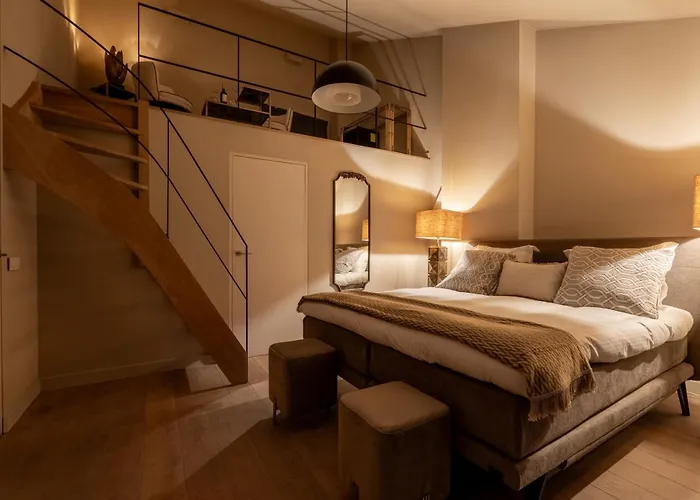 With A View Bed & Breakfast 4*