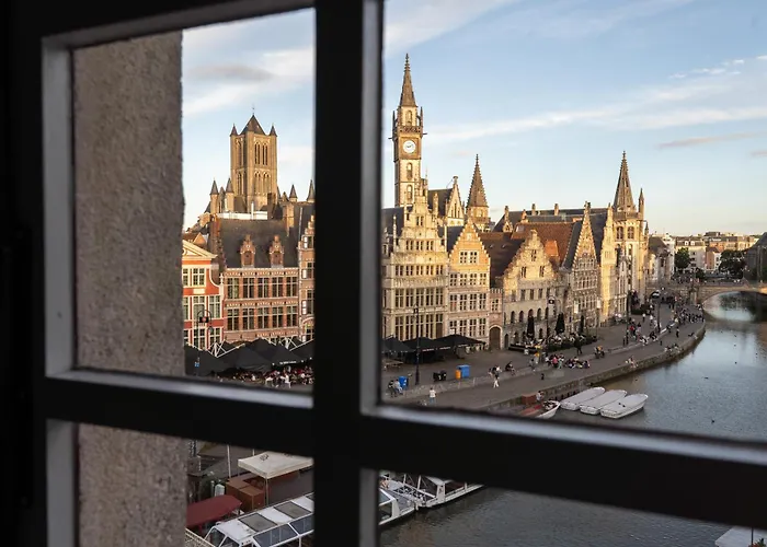 Bed & Breakfast With A View 4*